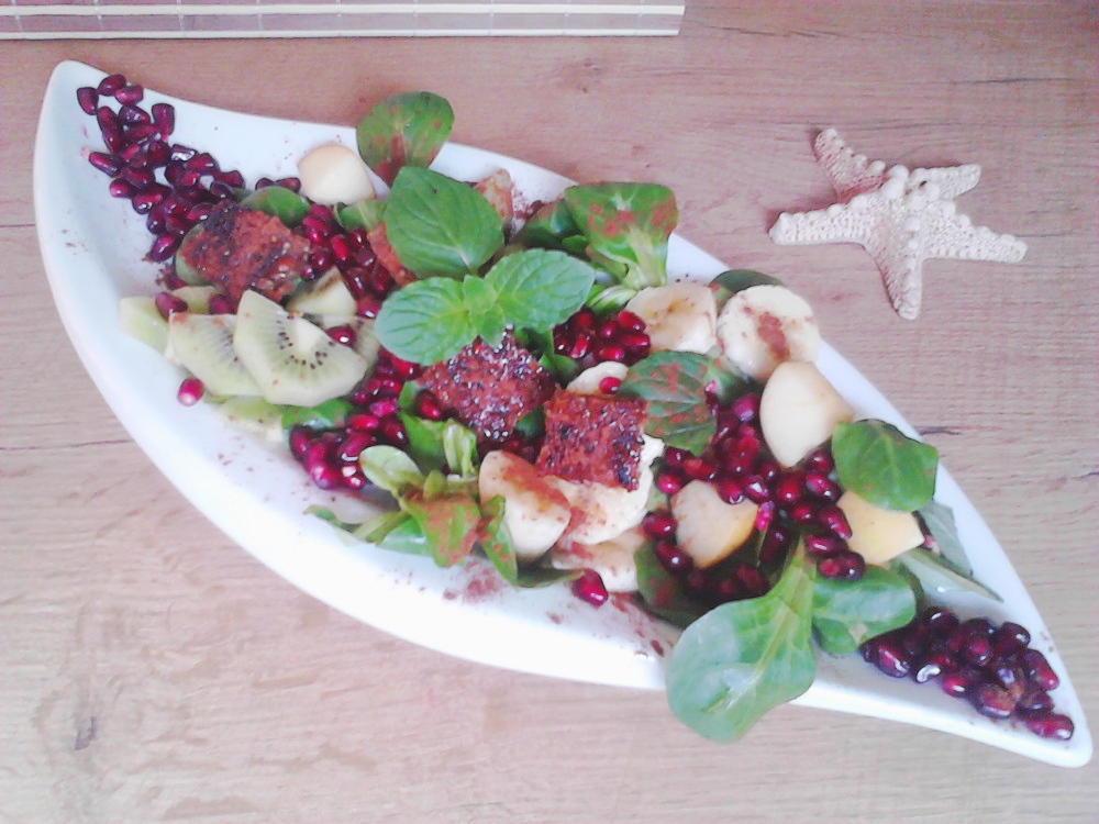 veganer Feldsalat mit Granatapfel und Minze